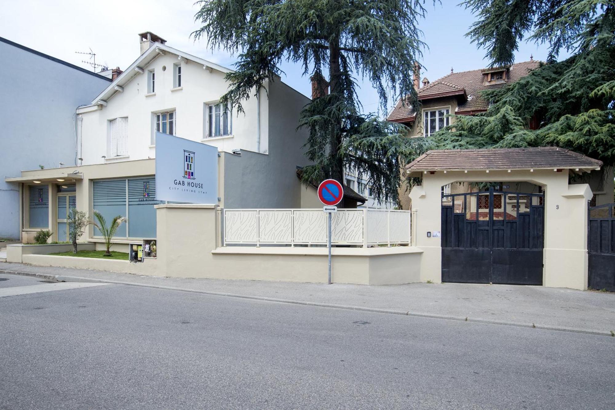 Отель Gab House Брон Экстерьер фото